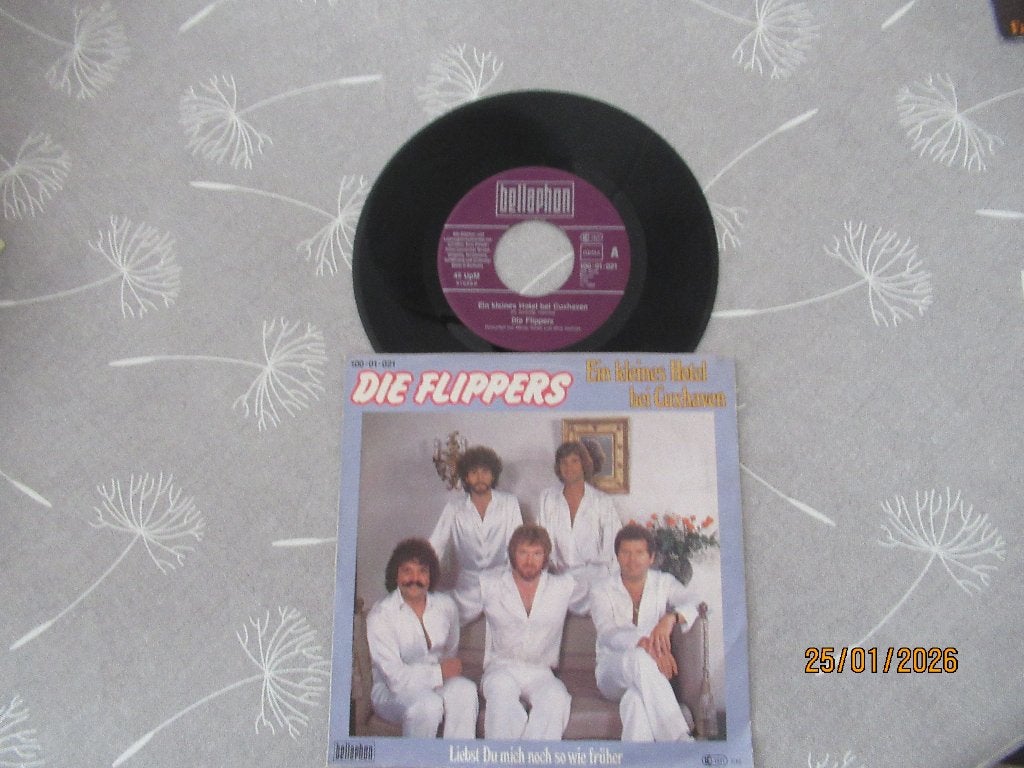 Die Flippers    Ein kleines Hotel bei Cuxhaven, Cd's en Dvd's, Vinyl Singles, 7 inch, Single, Ophalen of Verzenden, Zo goed als nieuw