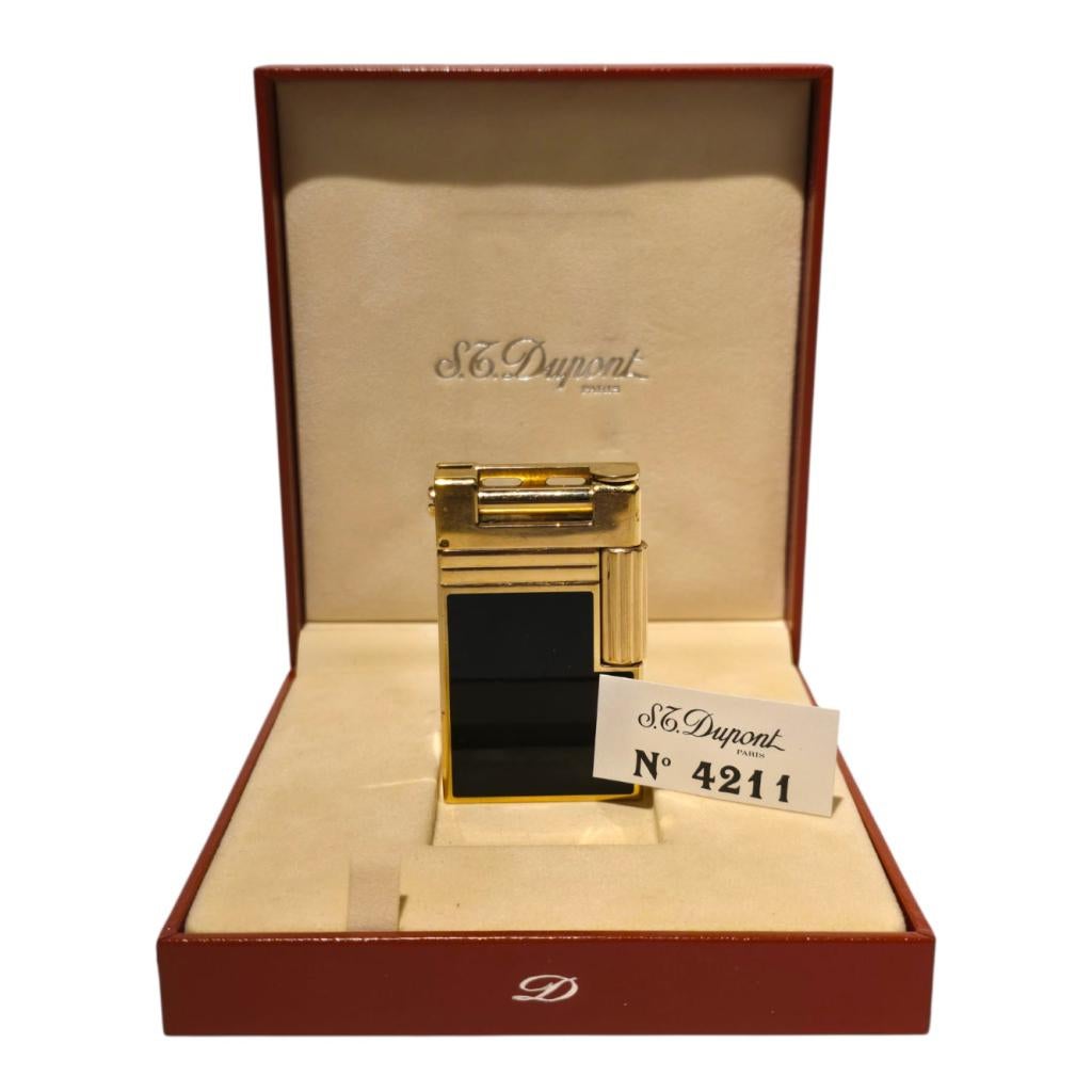 S.T. Dupont Hammer 99 Aansteker Lacquer | Nette Staat, Flex Ltd., Gebruikt, https://flex.com/contact-us, Nobelstraat 10, 5807 GA Oostrum LB, Limburg, Nederland