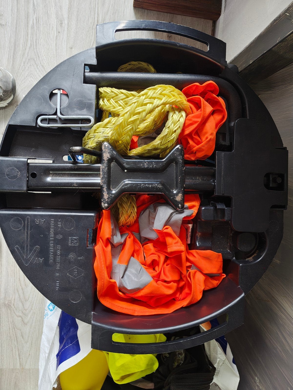 Reservewiel bak 16 inch auto met gereedschap, Ophalen of Verzenden, Zo goed als nieuw
