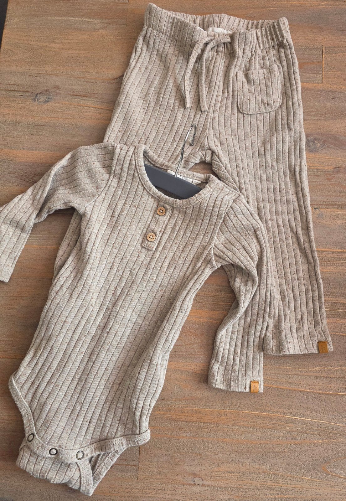 Lil' Atelier set: romper en broekje maat 80 en 86, Lil' Atelier, Jongetje of Meisje, Ophalen of Verzenden, Zo goed als nieuw