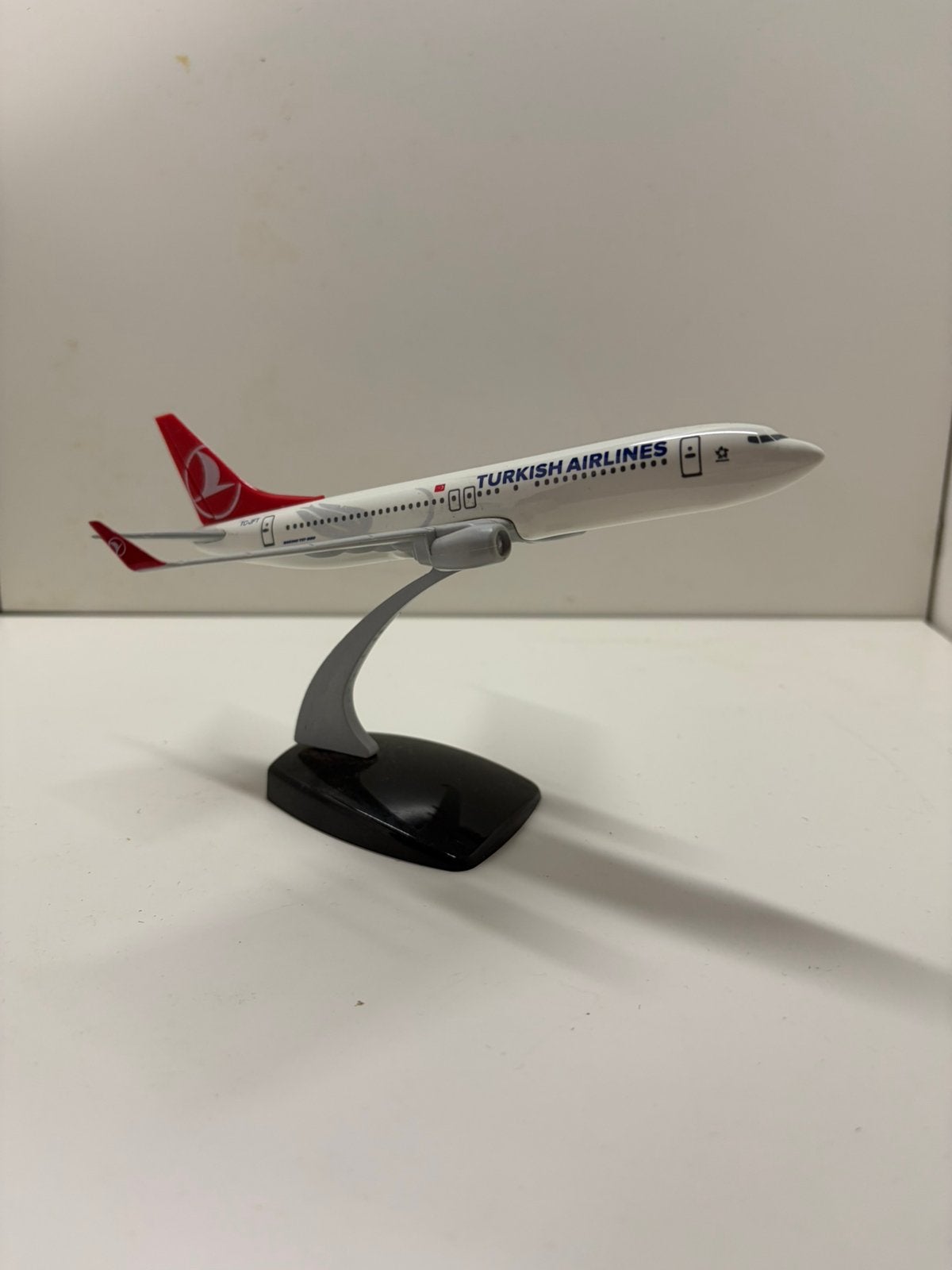 Turkish Airlines Boeing 737, Verzamelen, Luchtvaart en Vliegtuigspotten, Ophalen of Verzenden, Zo goed als nieuw, Schaalmodel