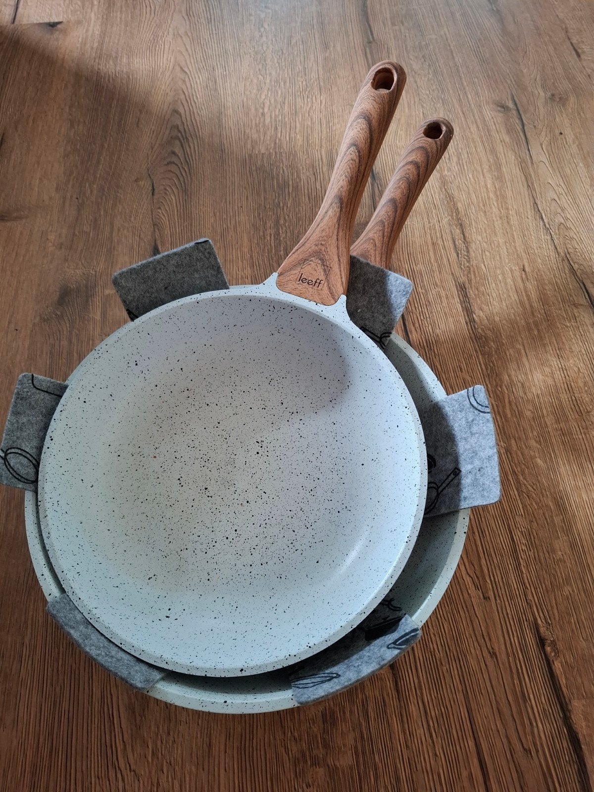 Pannen van Leeff. Zo goed als nieuw., Ophalen, Zo goed als nieuw, Rvs, Pannenset
