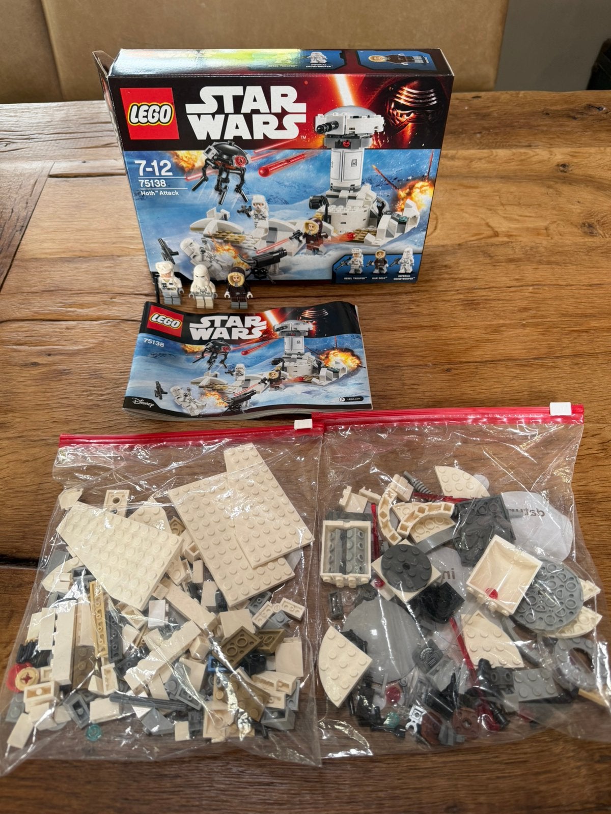 Lego star wars set 75138 hoth attack compleet met boekje doo, Kinderen en Baby's, Speelgoed | Duplo en Lego, Star Wars, Lego, Ophalen of Verzenden