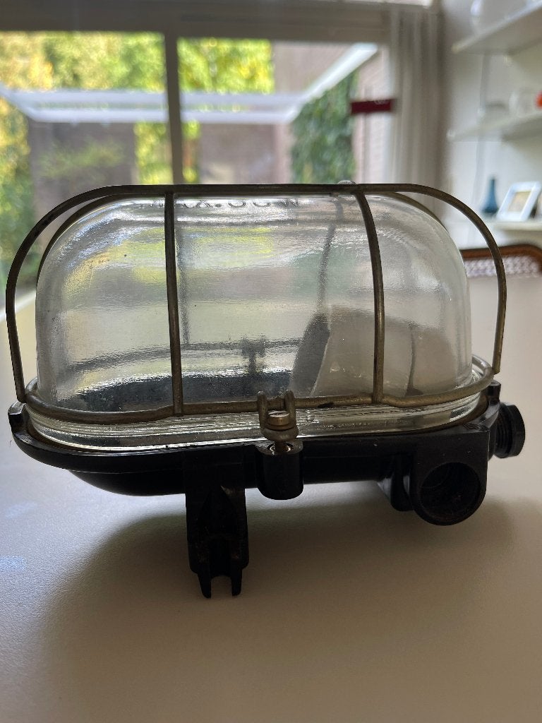 vintage industriele wandlamp (glas/bakeliet) 1960, Ophalen of Verzenden, Gebruikt, Glas, Zwart