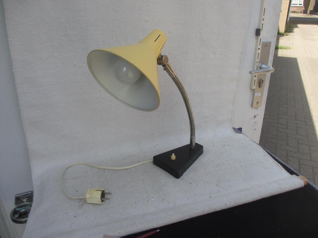 Bureaulamp Hala 1962 model 11 Herman Busquet., Huis en Inrichting, Lampen | Tafellampen, Ophalen of Verzenden, Gebruikt, Metaal