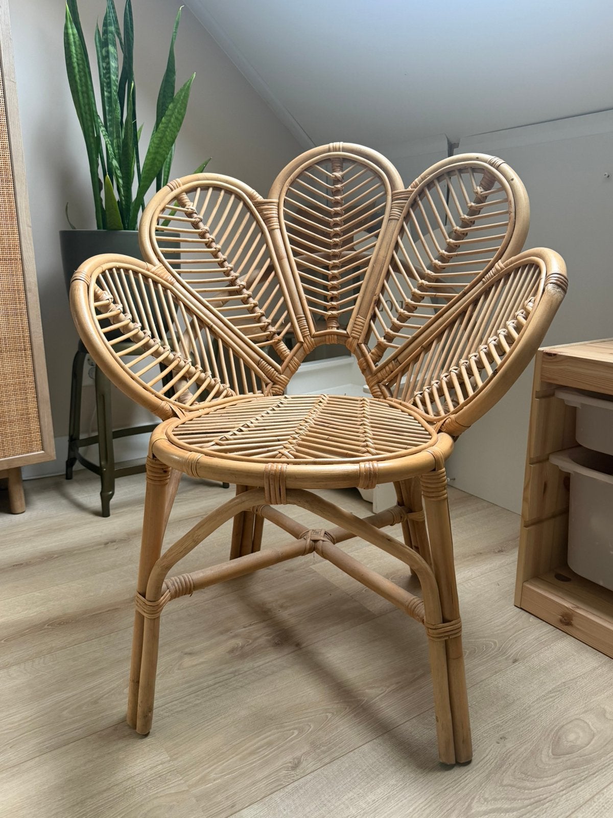 Rotan bloemstoel ZGAN, Ophalen, Overige kleuren, Riet of Rotan, Zo goed als nieuw