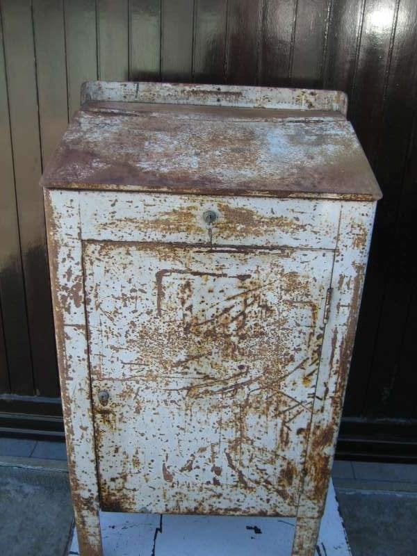 Oude industriële metalen kast (Schäfer), Ophalen