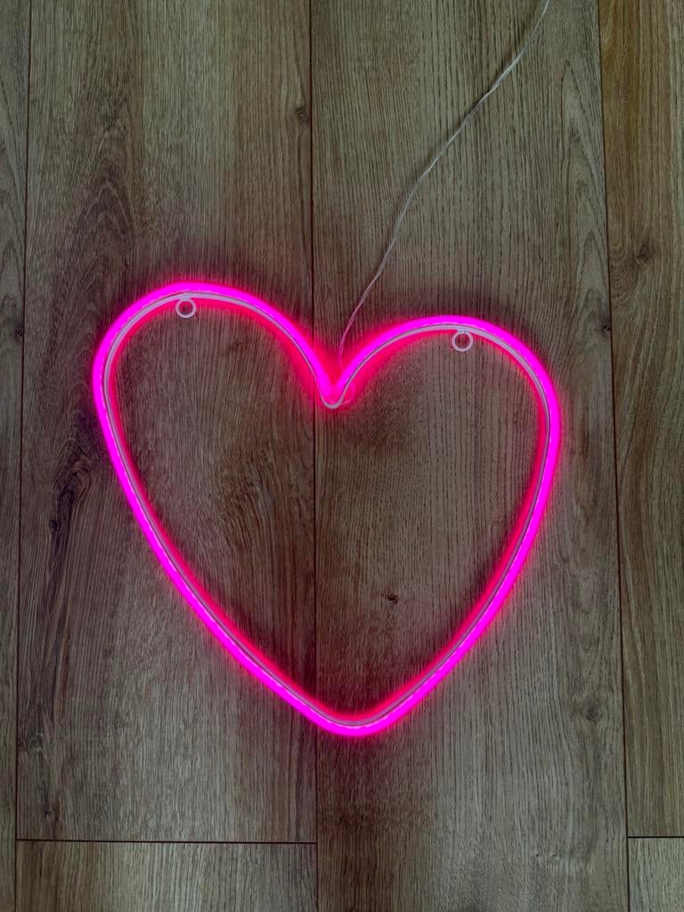 Hema neon lamp roze hart, Ophalen, Zo goed als nieuw