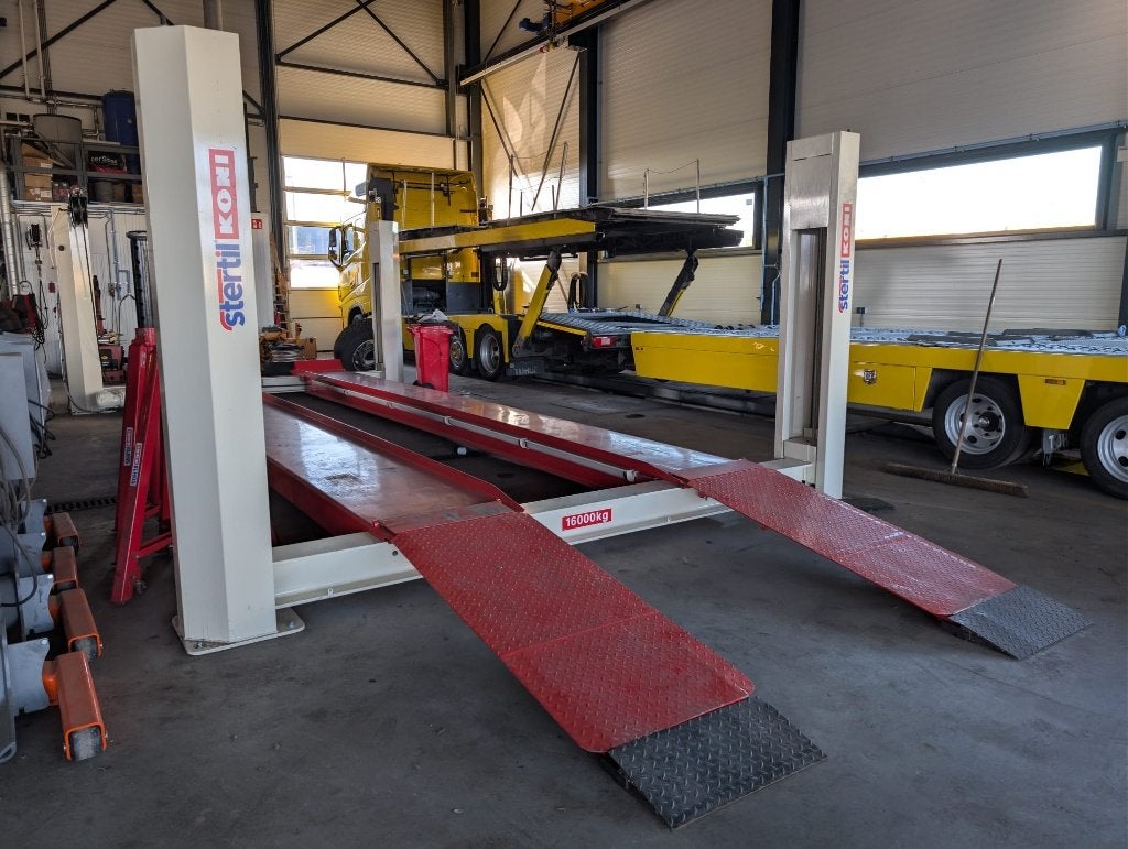 Stertil Koni 16t vierkoloms vrachtwagen hefbrug, Auto diversen, Autogereedschap, Ophalen, Zo goed als nieuw