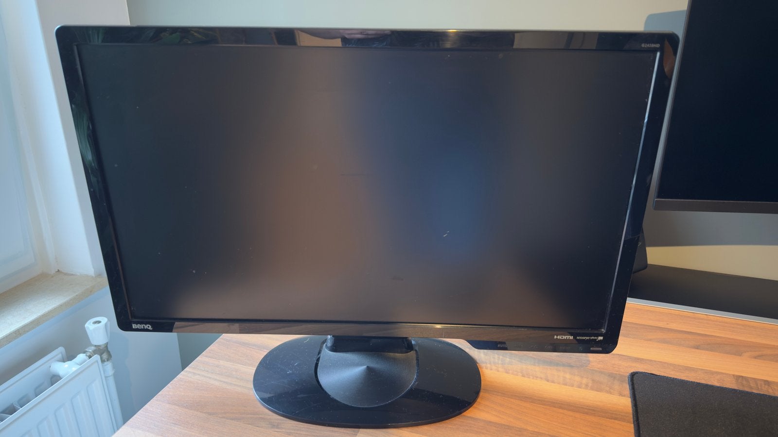BenQ G2420HD 24 inch monitor VGA DVI HDMI, DVI, Gebruikt, Kantelbaar, Full HD