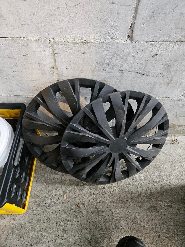 Wieldoppen 4 stuks gebruikt, Auto diversen, Wieldoppen, Ophalen