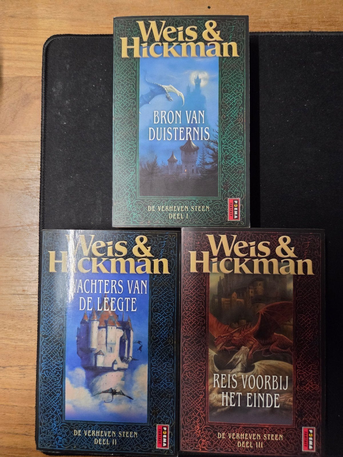 De Verheven Steen Trilogie - Weis & Hickman, Boeken, Ophalen of Verzenden, Gelezen, Weis & Hickman