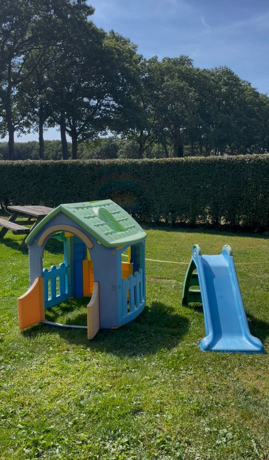 Speelhuisje en little tikes glijbaan, Ophalen, Gebruikt, Kunststof