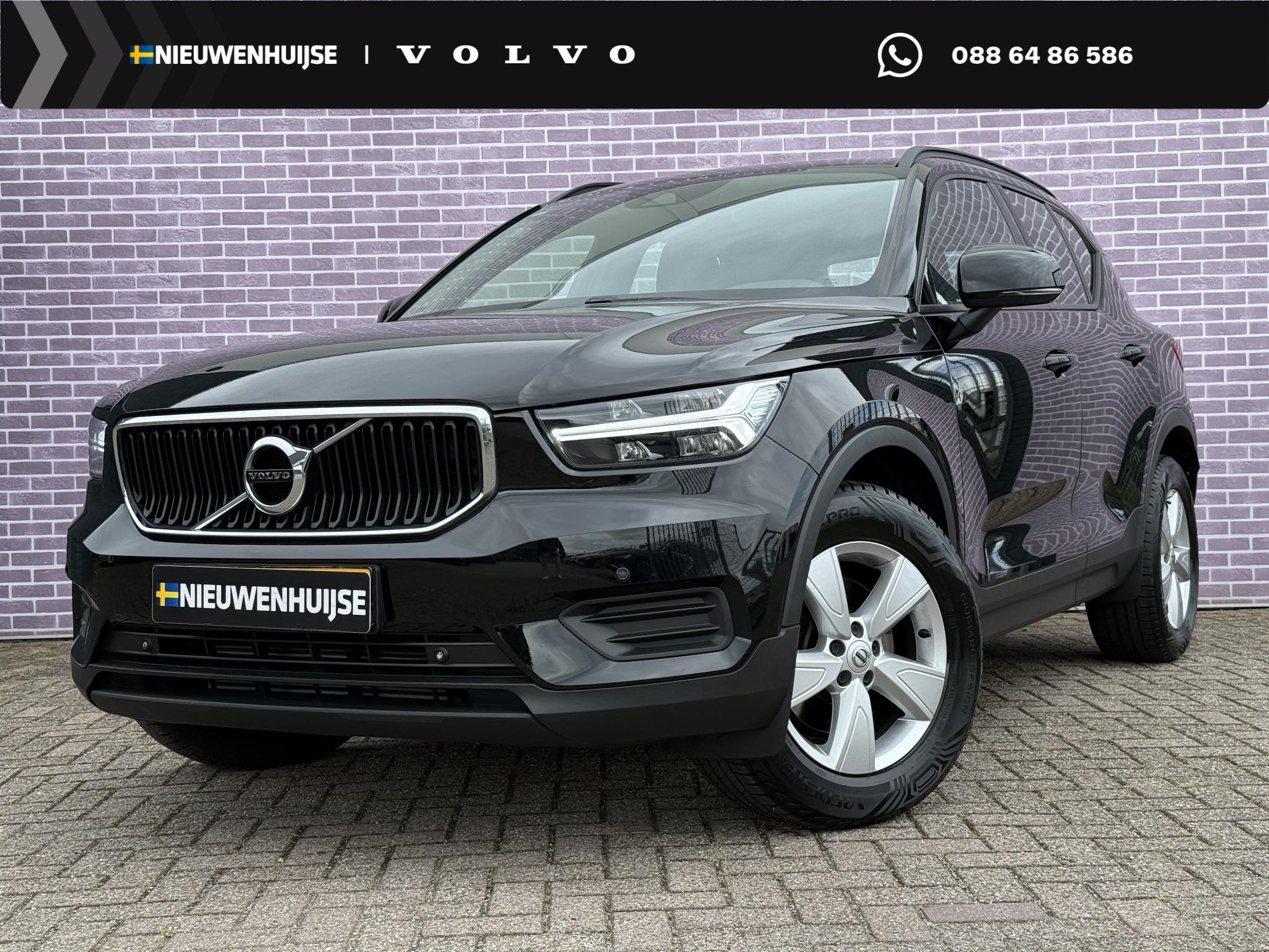 Volvo XC40 2.0 T4 | Trekhaak | Navigatie | Parkeercamera | P, Euro 6, 1969 cc, Zwart, SUV of Terreinwagen