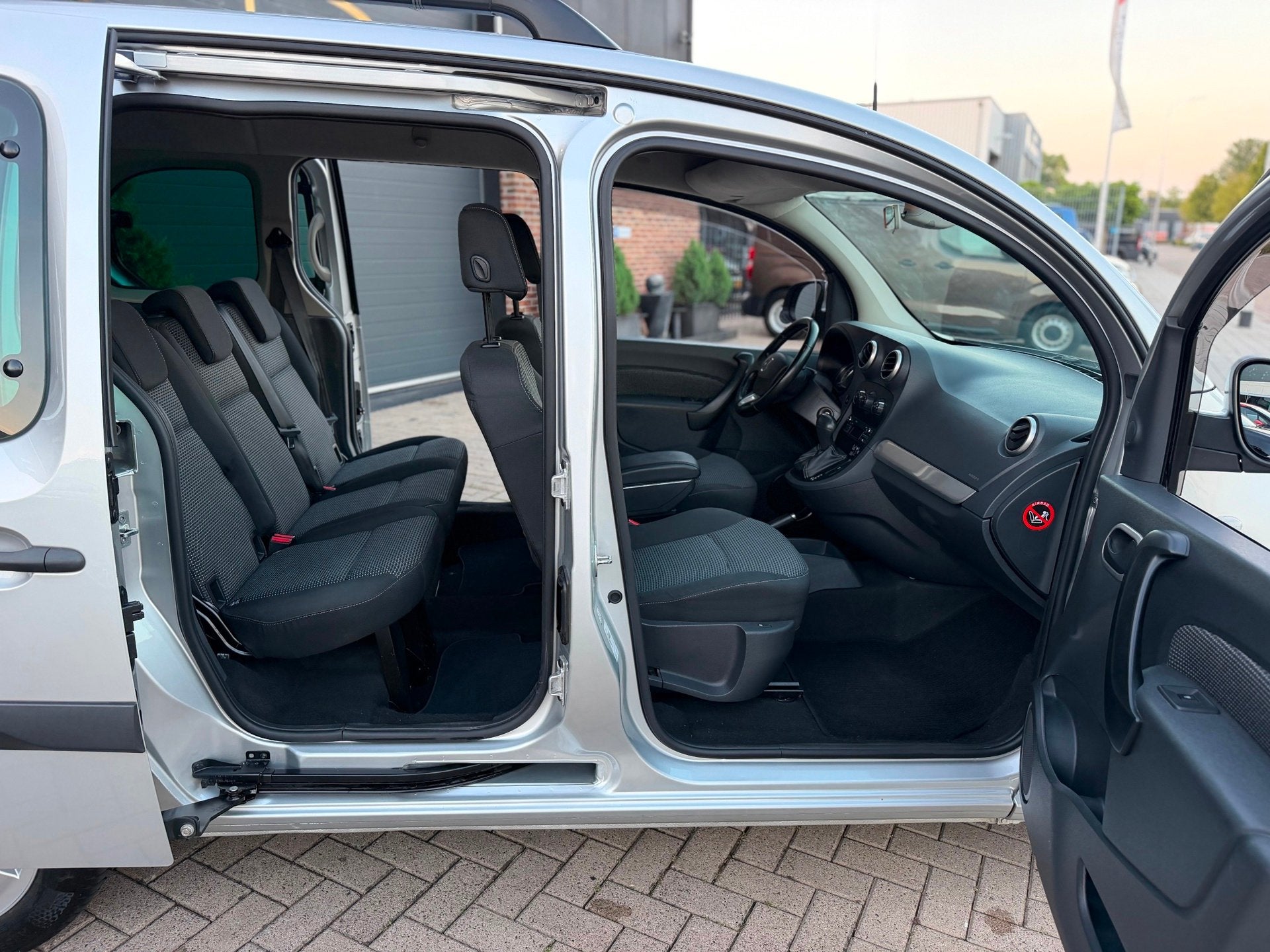 Mercedes-Benz Citan 112 Ambiente Automaat Airco Elk.Ramen Cr, Auto's, Stof, Gebruikt, Automatische klimaatregeling, 114 pk