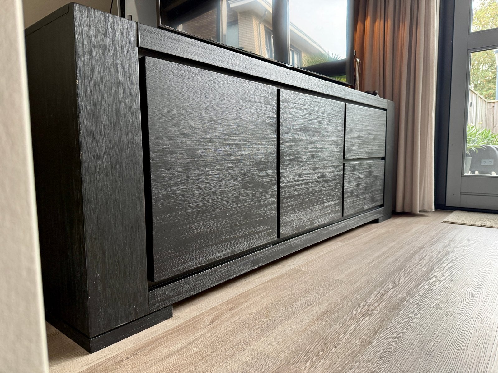 Zwart gebeitst Teakhouten kast - 215 cm breed, Ophalen, Gebruikt, Teakhout, 200 cm of meer