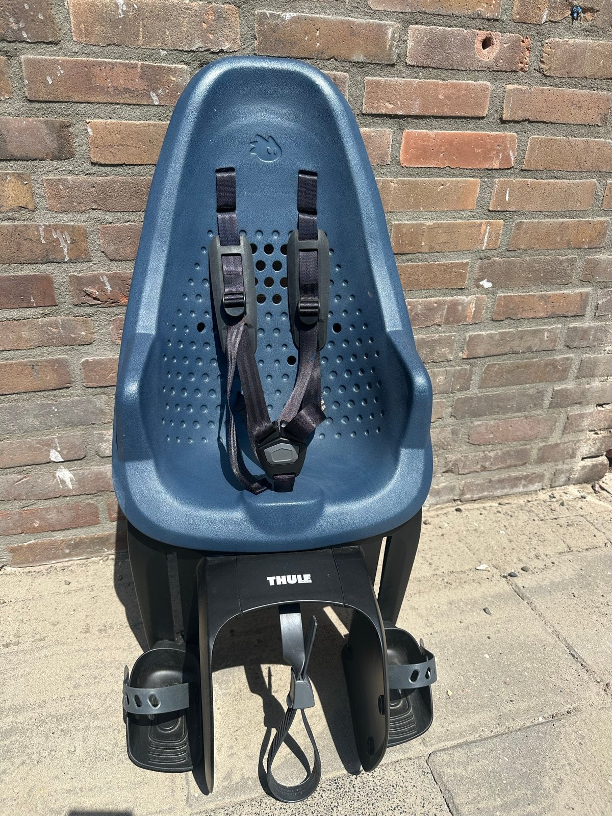 Thule Yepp Maxi 2 Achterzitje - Blauw, Ophalen, Achterzitje, Voetsteuntjes, Zo goed als nieuw