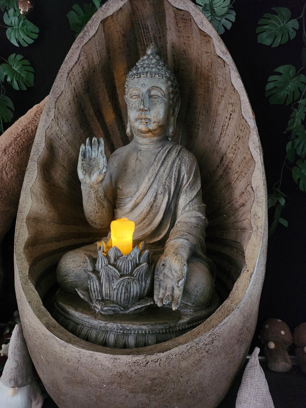 Waterornament boedha, Ophalen