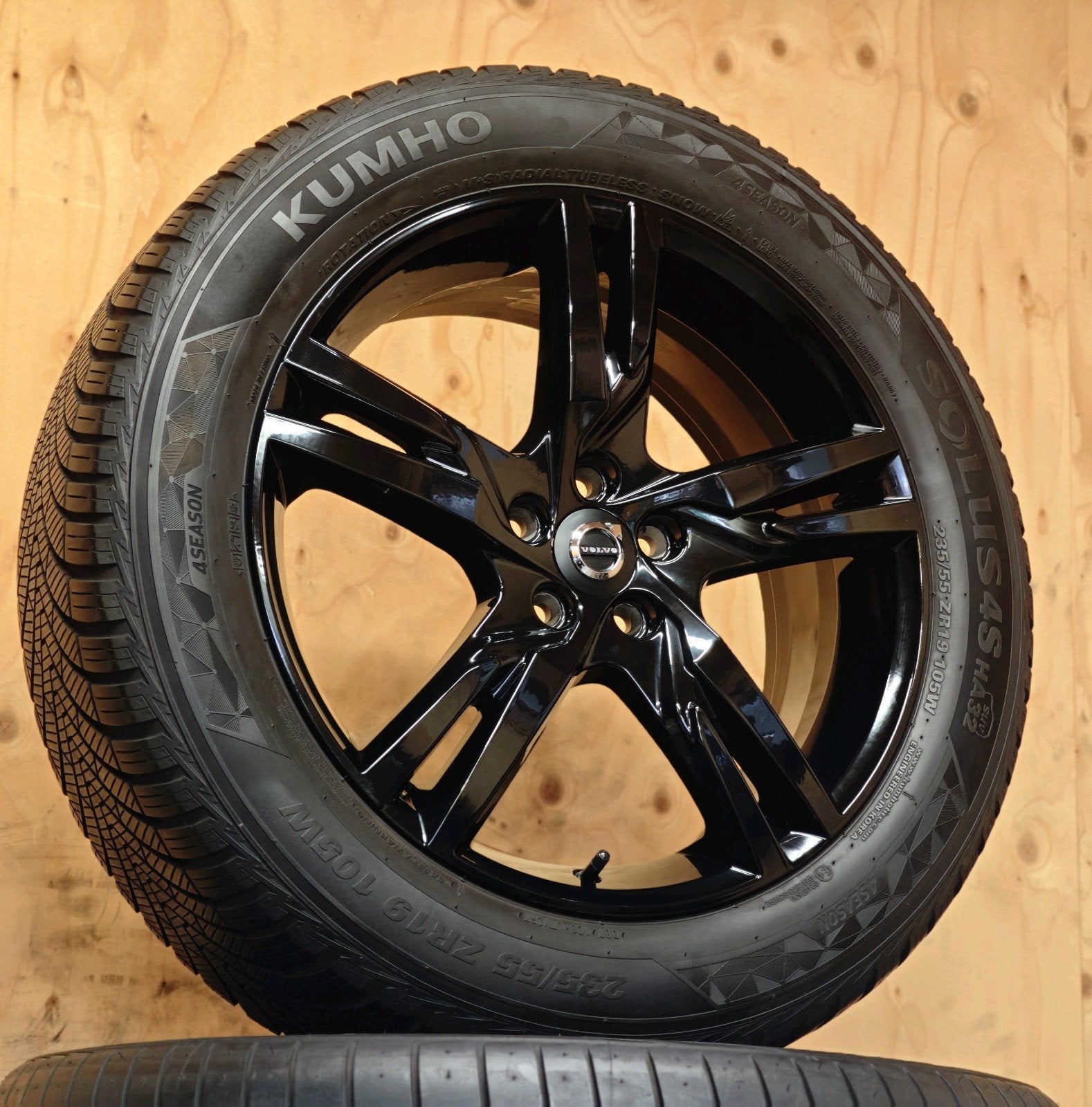 Org. 19" VOLVO XC60 All-season banden velgen, 19 inch, Banden en Velgen, Ophalen of Verzenden, 235 mm
