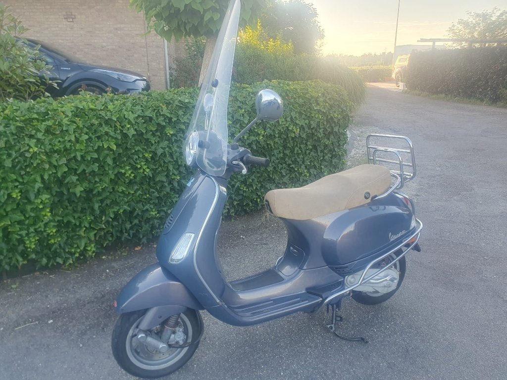 Vespa LX  Roma 2008 zilver grijs 2-takt met hoog windscherm, Ophalen, Gebruikt, Overige modellen, 49 cc