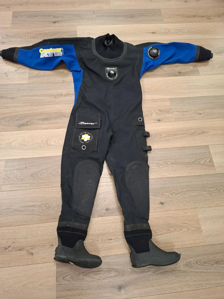 Droogpak/ drysuit 157 tot 168 cm AMPER GEBRUIKT, Watersport en Boten, Duiken, Ophalen of Verzenden, Zo goed als nieuw, Duikpak