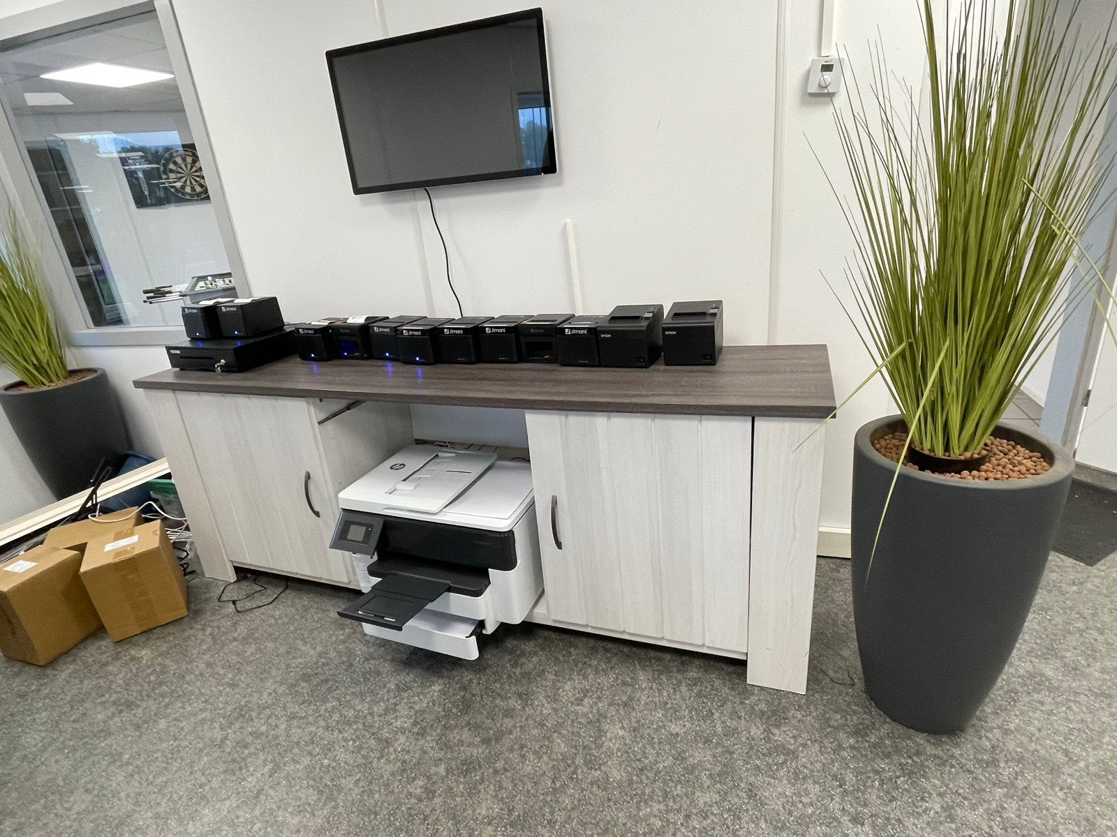 Ruim dressoir met opbergruimte - 218x51x80 cm, Huis en Inrichting, Ophalen, Gebruikt, 200 cm of meer, Overige houtsoorten
