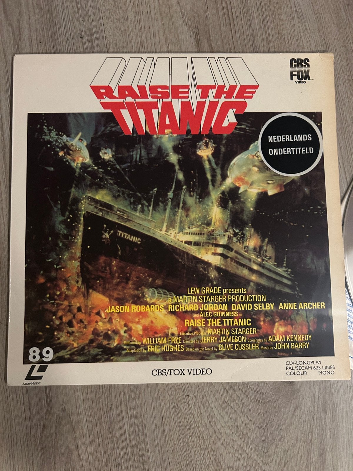 Laserdisc / Laservision spannende film Raise the Titanic, Ophalen of Verzenden, Zo goed als nieuw