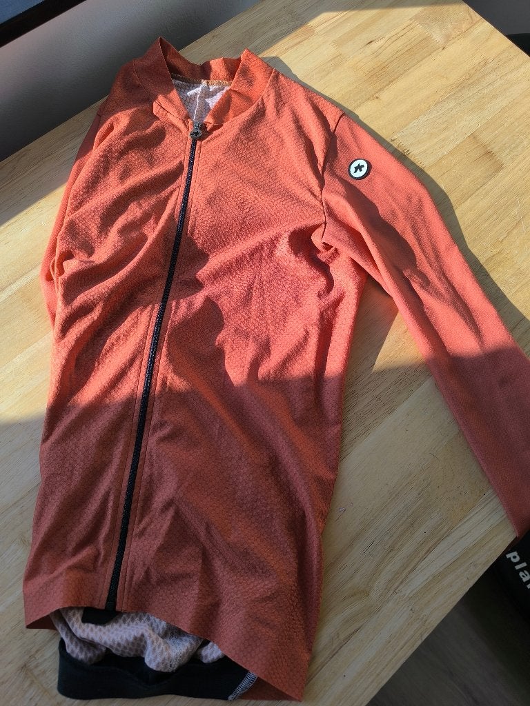 Assos Mille GT Jersey LS S11 Rusty Brown Maat : S, Fietsen en Brommers, Fietsaccessoires | Fietskleding, Heren, Nieuw, Ophalen of Verzenden