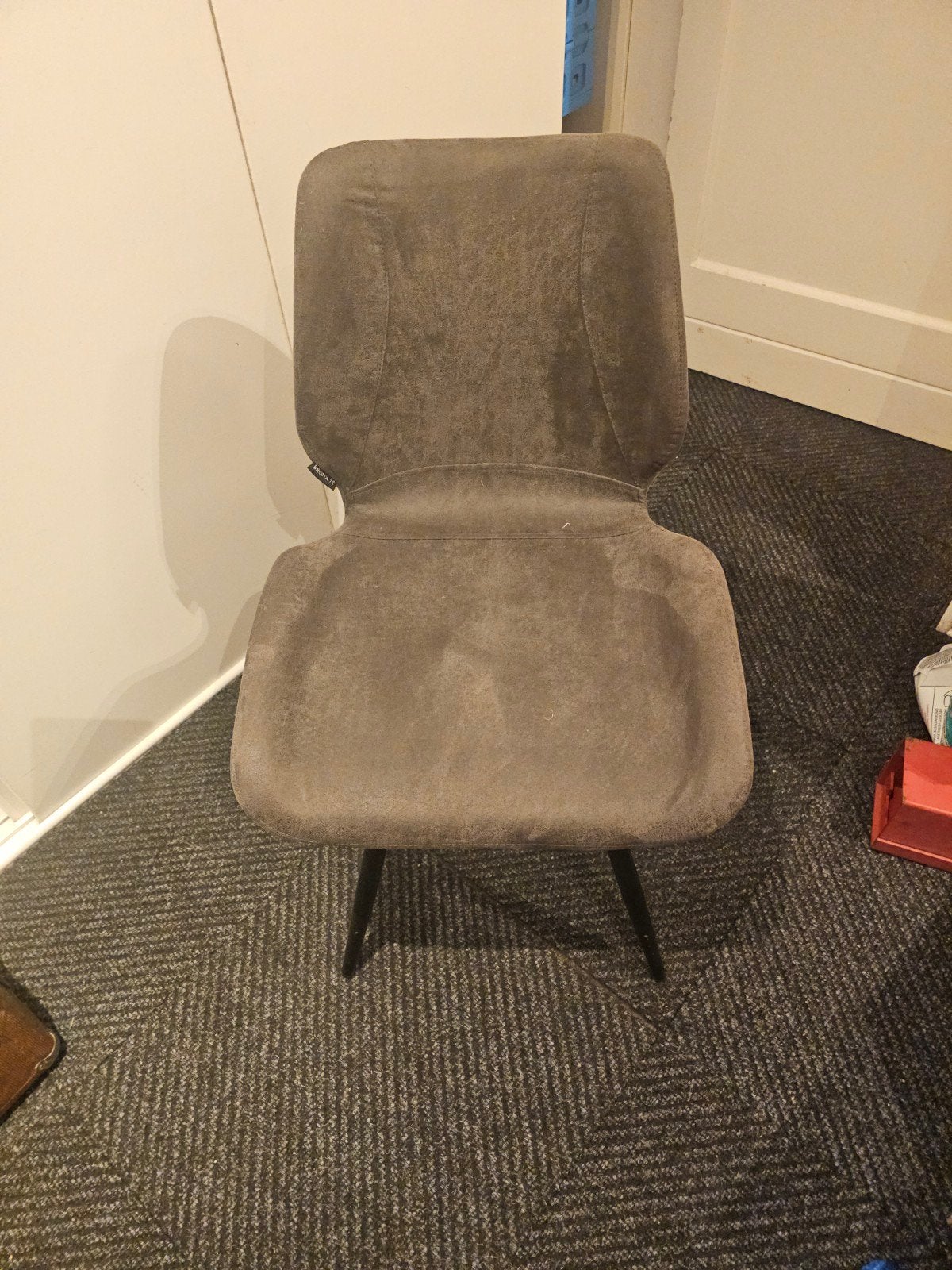 4 eetkamerstoelen, Ophalen, Zo goed als nieuw, Grijs, Vier