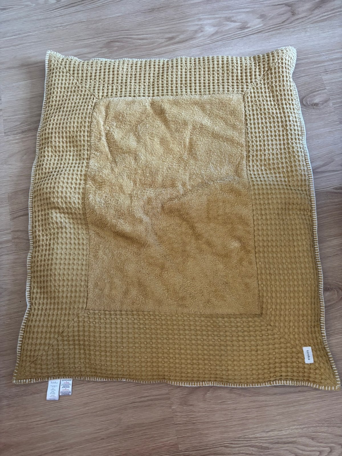 Koeka boxkleed mosterdgeel 75x95, Kinderen en Baby's, Boxen, Ophalen, Gebruikt, Rechthoekig, Boxkleed