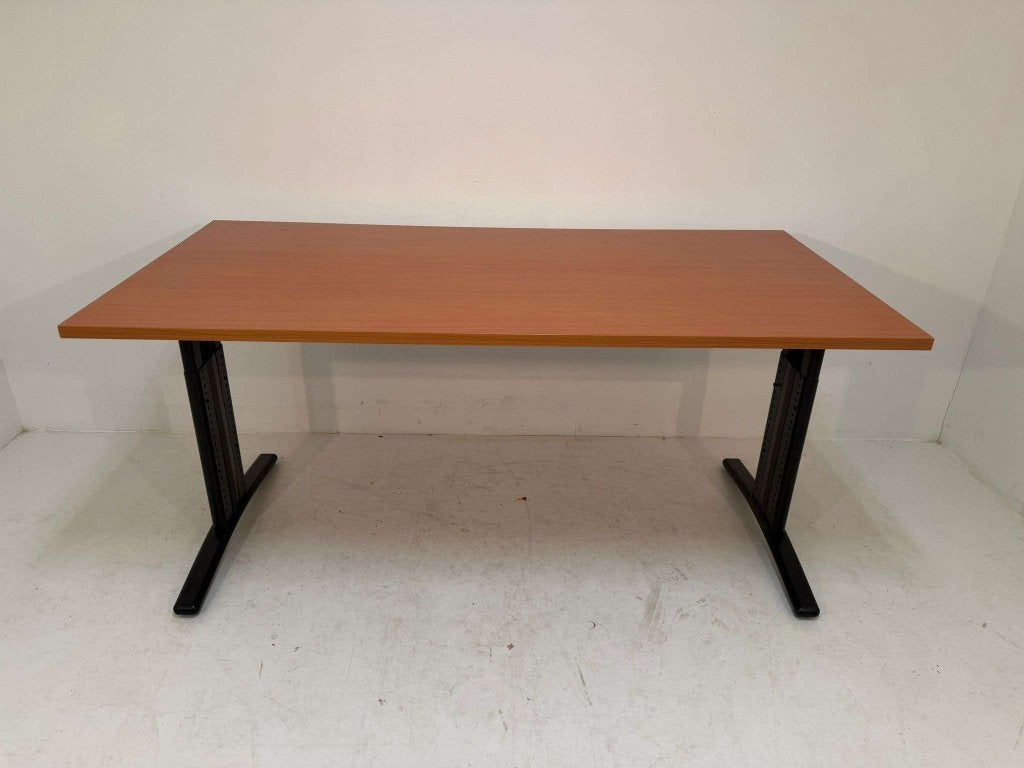 Partij bureaus ihv 180x80 & 160x80cm va €110,- ex, Niet ingevuld, Niet ingevuld, Niet ingevuld