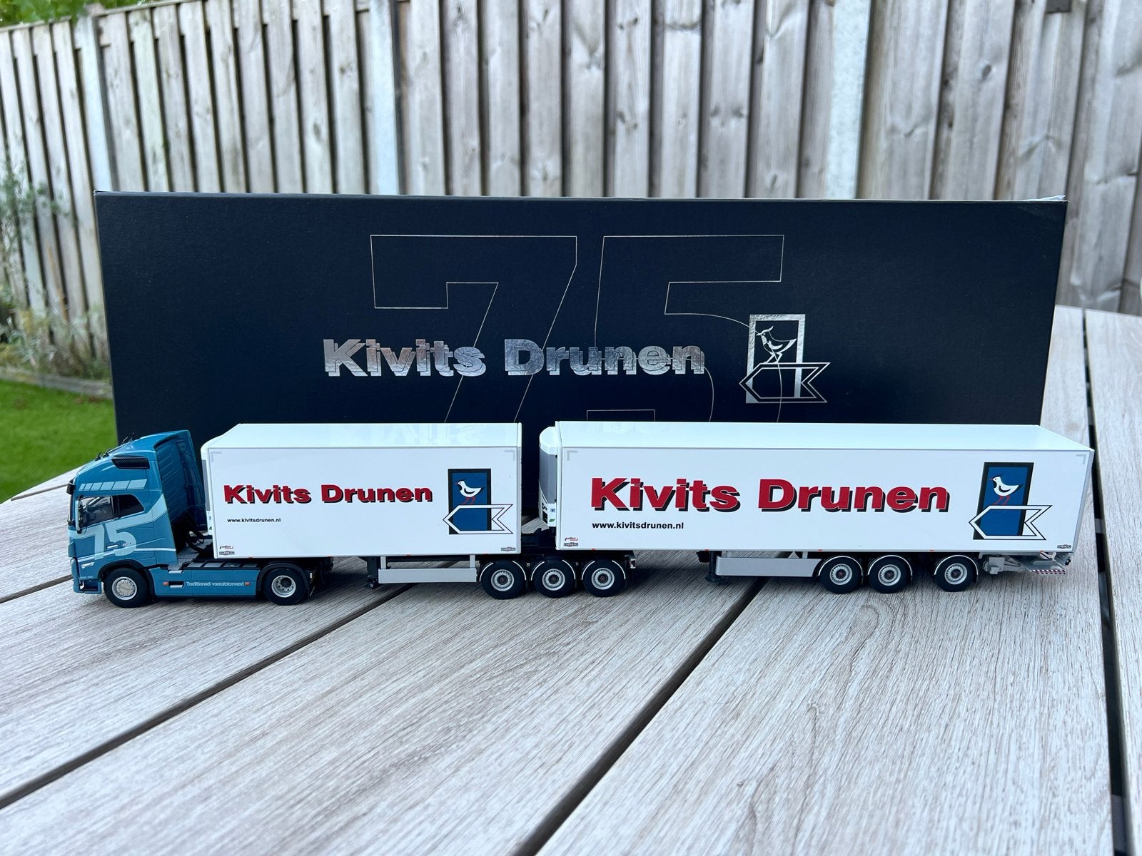 WSI Volvo FH16 LZV Kivits Drunen 75 Jaar Jubileum, Ophalen of Verzenden, Gebruikt, Bus of Vrachtwagen, Wsi