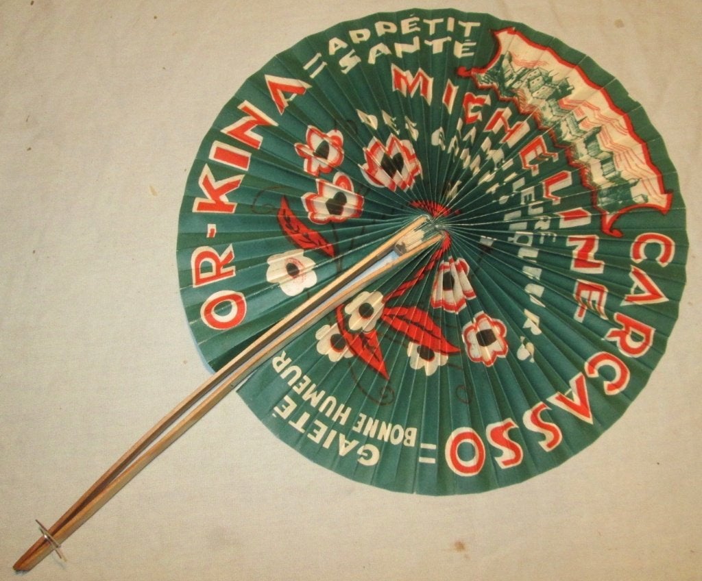 Oude reclame cockade waaier van Or Kina Carcasso, Antiek en Kunst, Antiek | Kleding en Accessoires, Ophalen of Verzenden