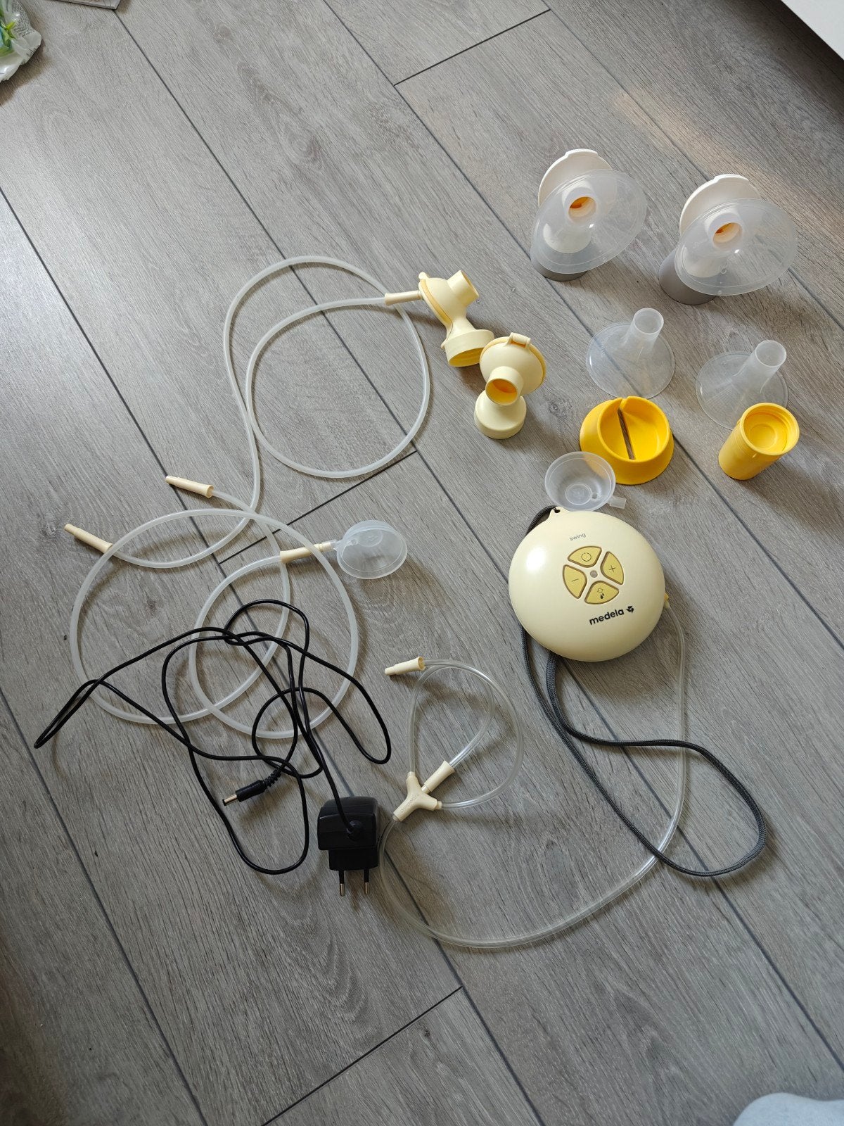 Medela Swing Dubbele Elektrische Borstkolf, Ophalen
