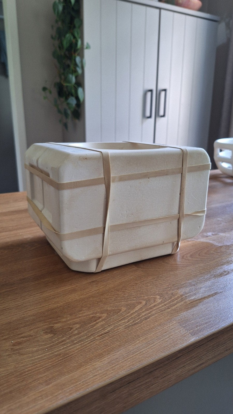 Gipsen mal voor keramiek - Kroatisch design, Hobby en Vrije tijd, Pottenbakken, Ophalen, Zo goed als nieuw