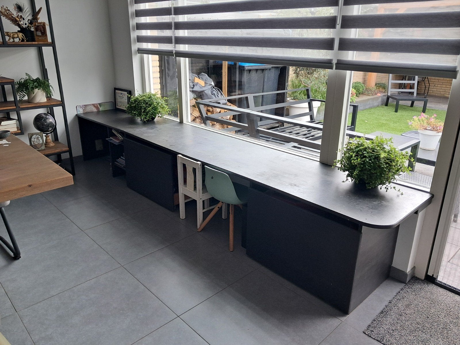 speeltafel/kinderbureau, Huis en Inrichting, Ophalen, Zwart, Gebruikt, Hout