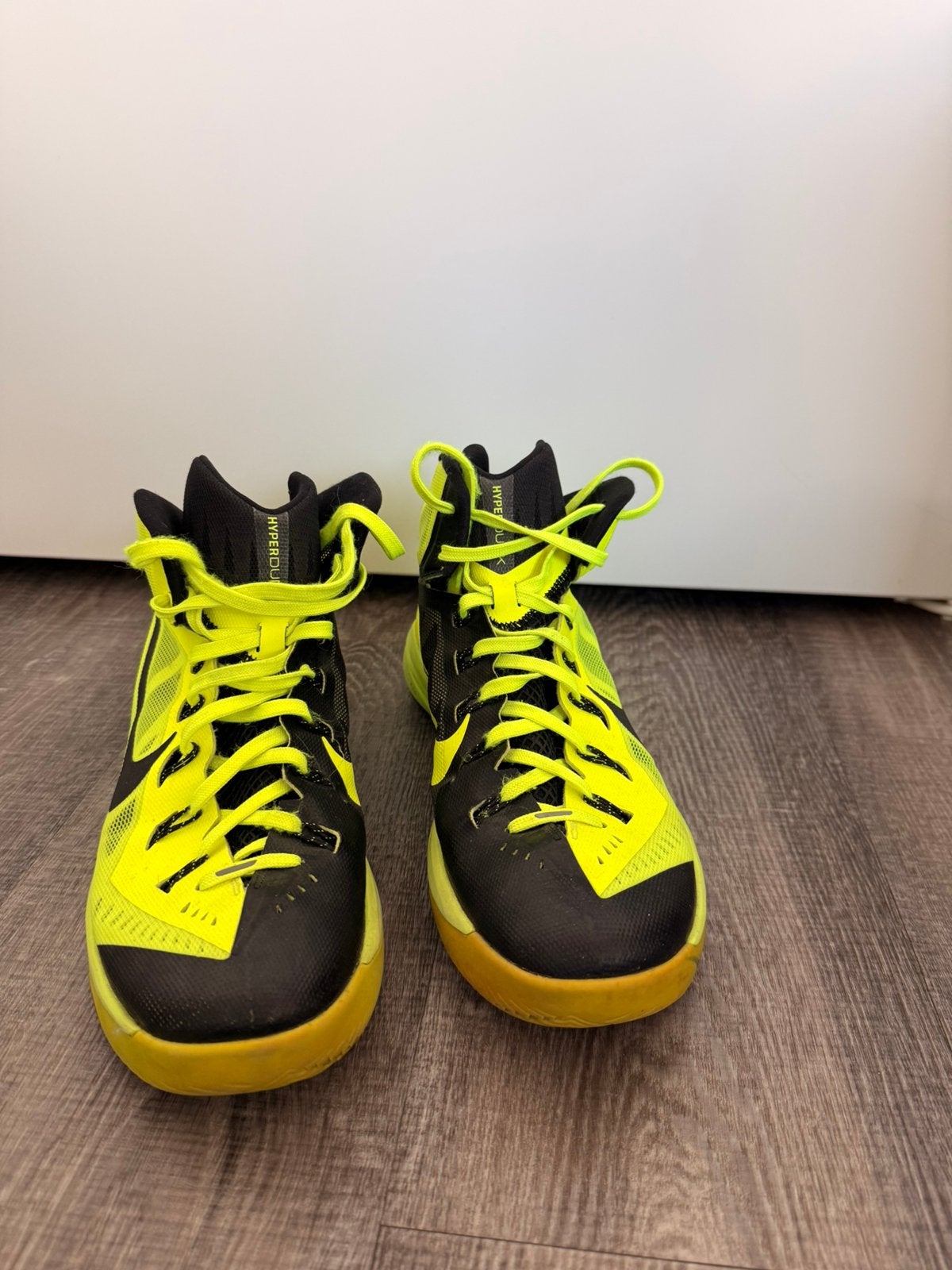 Nike Hyperdunk 2014 Basketbalschoenen - Volt/Zwart - Maat 47, Ophalen, Overige kleuren, Sportschoenen, Zo goed als nieuw