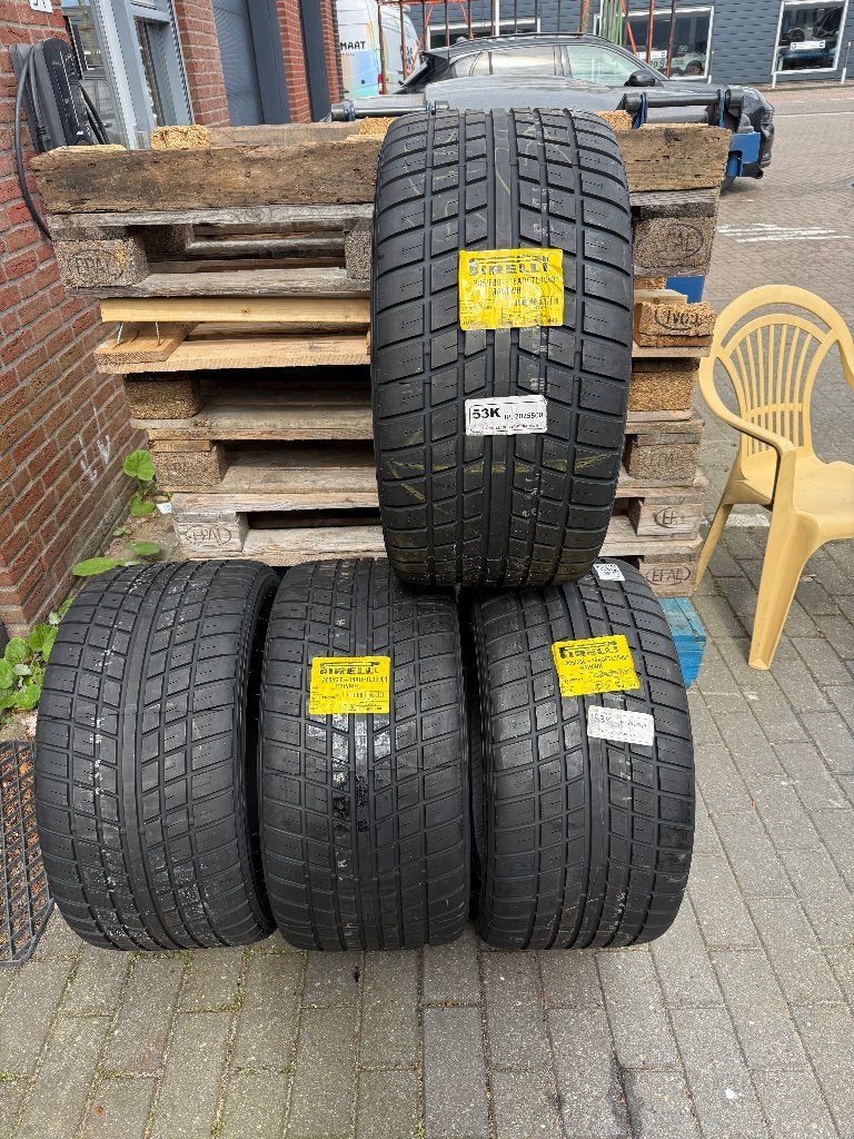 Set race regenbanden Pirelli WH 305 / 680 - 18, Auto-onderdelen, Banden en Velgen, Overig, 18 inch, Overige, Nieuw