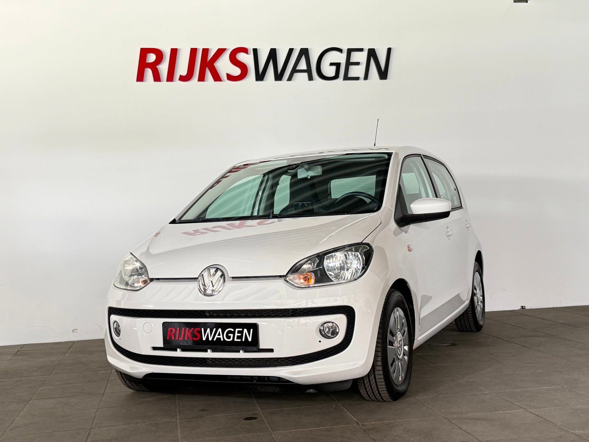 Volkswagen Up! 1.0 move up! BlueMotion Navigatie/Airco/Stoel, Auto's, Voorwielaandrijving, Stof, Gebruikt, 4 stoelen