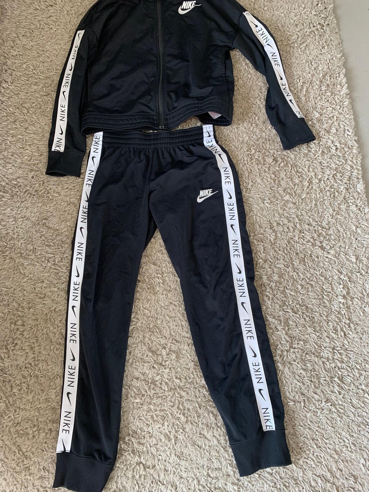 Nike trainingspak, Ophalen of Verzenden, Zo goed als nieuw, Maat 34 (XS) of kleiner, Zwart