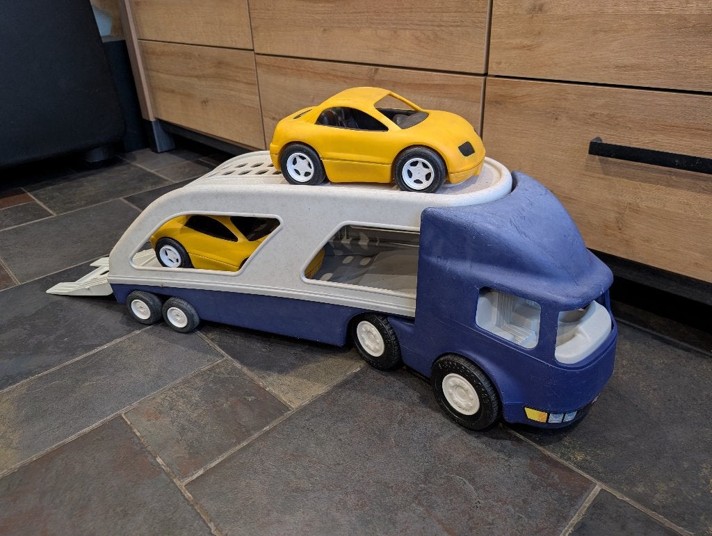 Vrachtwagen en Trailer met 2 auto's van Little Tikes, Ophalen of Verzenden, Gebruikt, Overige typen