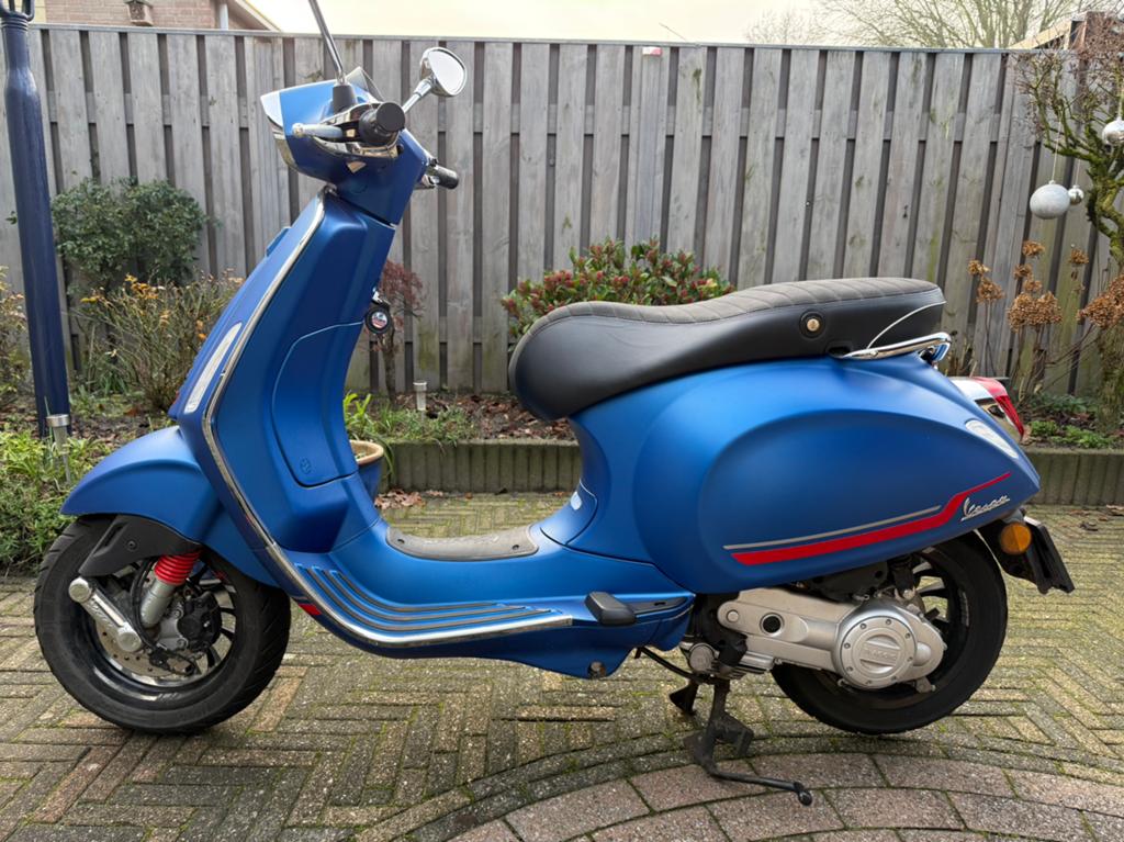 Vespa sprint. 50 snorfiets., Ophalen, Zo goed als nieuw, Benzine, Vespa S