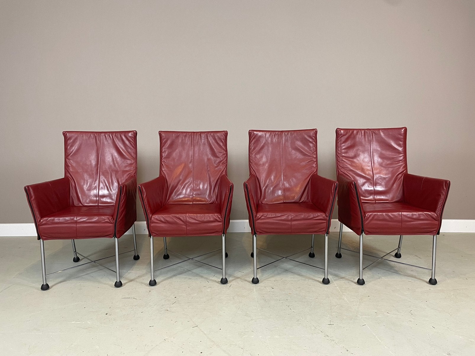 4 Montis Chaplin eetkamerstoelen Gerard van den Berg ZGAN, Huis en Inrichting, Stoelen, Ophalen, Zo goed als nieuw, Vier, Leer