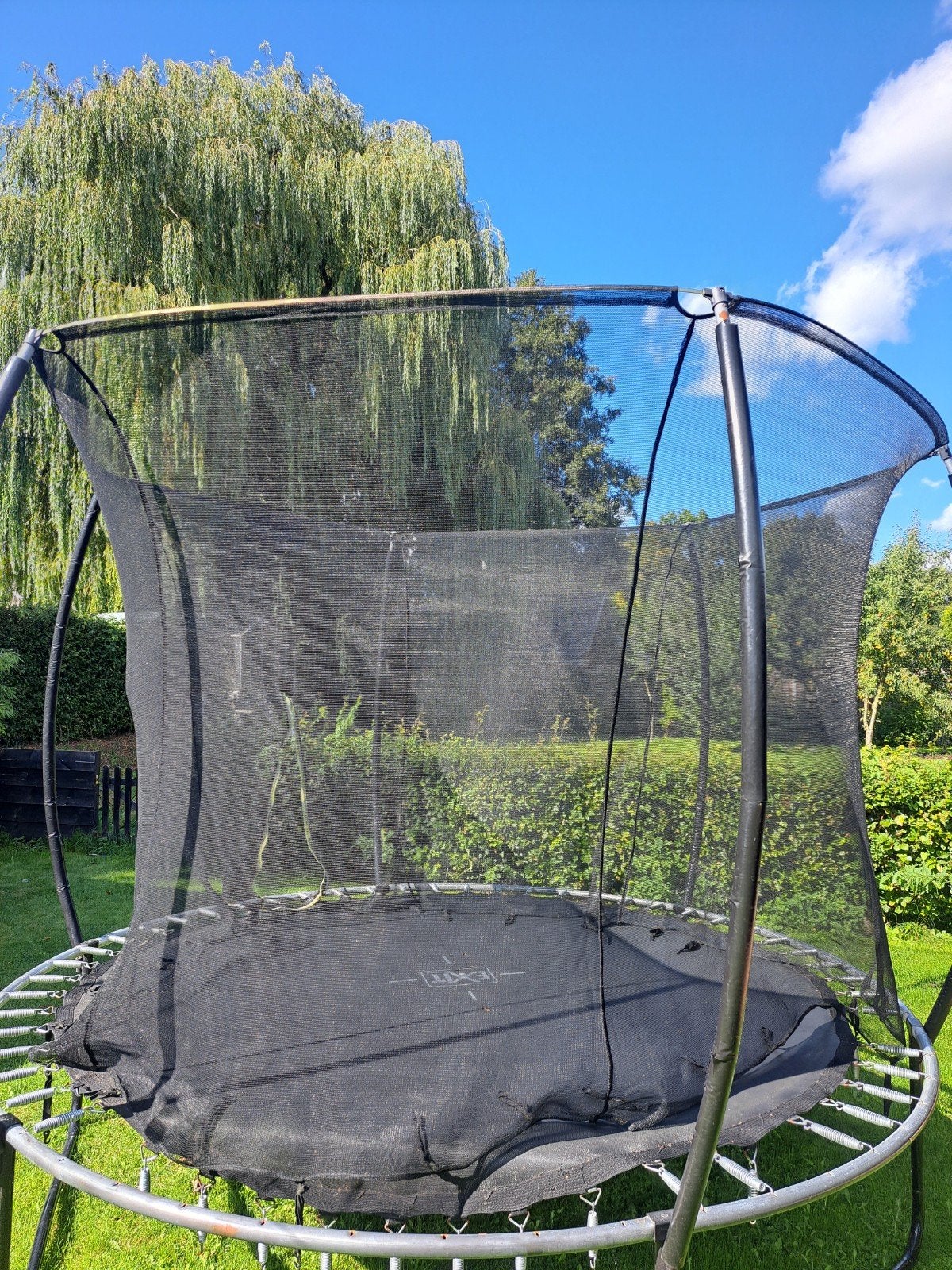 EXIT Trampoline met veiligheidsnet en veiligheid rand, Ophalen, Gebruikt