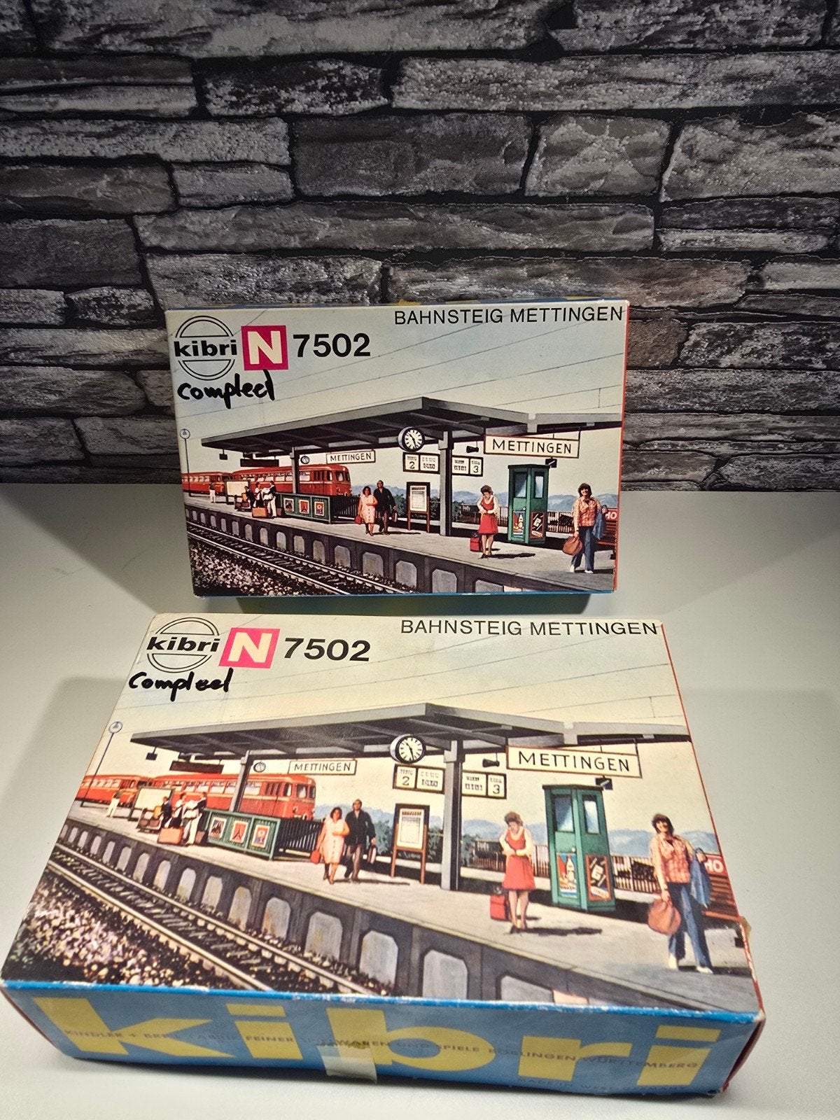 Kibri (2x) perron Mettingen N spoor modeltrein 1:160, Overige merken, Gelijkstroom of Wisselstroom, Brug, Tunnel of Gebouw, Nieuw