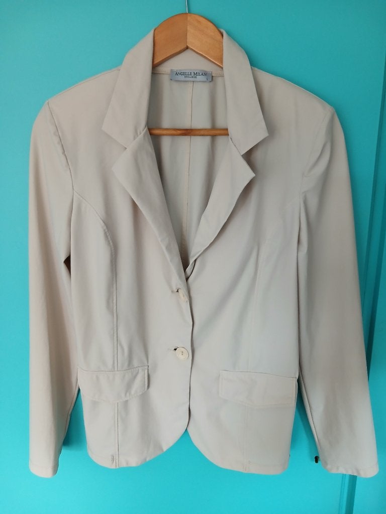 Angelle Milan travelstof blazer, Kleding | Dames, Beige, Maat 42/44 (L), Ophalen of Verzenden, Zo goed als nieuw