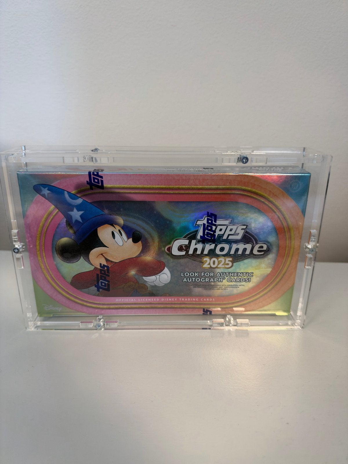 Disney Chrome Hobby 2025 sealed Hobby Box + acryl case, Ophalen, Overige figuren, Nieuw, Beeldje of Figuurtje