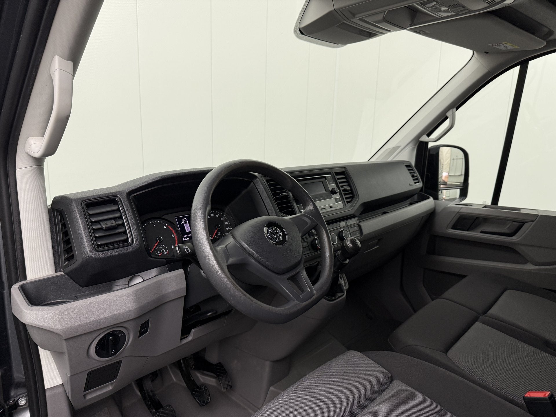 Volkswagen Crafter 2.0TDi 140PK L3H3 | 3000Kg Trekhaak | Air, Trekhaak, Stof, Gebruikt, 2117 kg