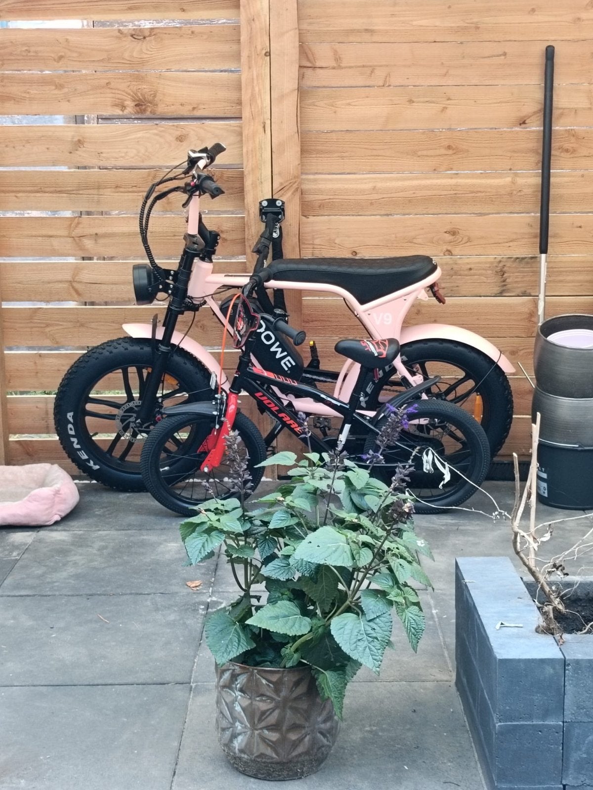 Roze elektrische fatbike, Gebruikt, 51 tot 55 cm, 30 tot 50 km per accu, Ophalen