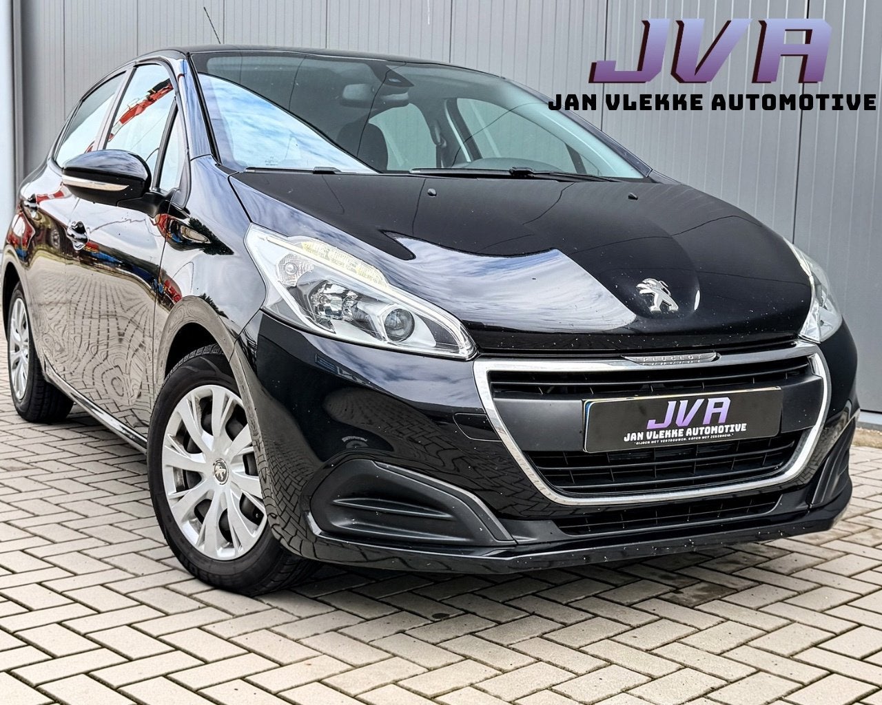 Peugeot 208 1.6 BlueHDi Active NAP Navi Airco, Auto's, Voorwielaandrijving, Stof, Gebruikt, Zwart
